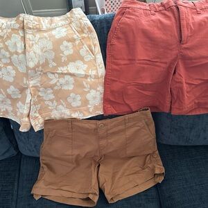 Floral and Solid Color Shorts Set